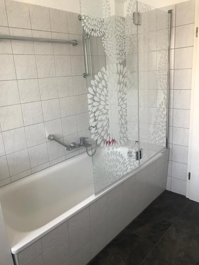 Moeblierte Wohnung Fuer Geschaeftsreisen/Ferienwohnung Plauen Stadtmitte Exterior photo
